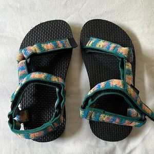 NEW Kids Teva Sandals 🩴🏔️🏝️